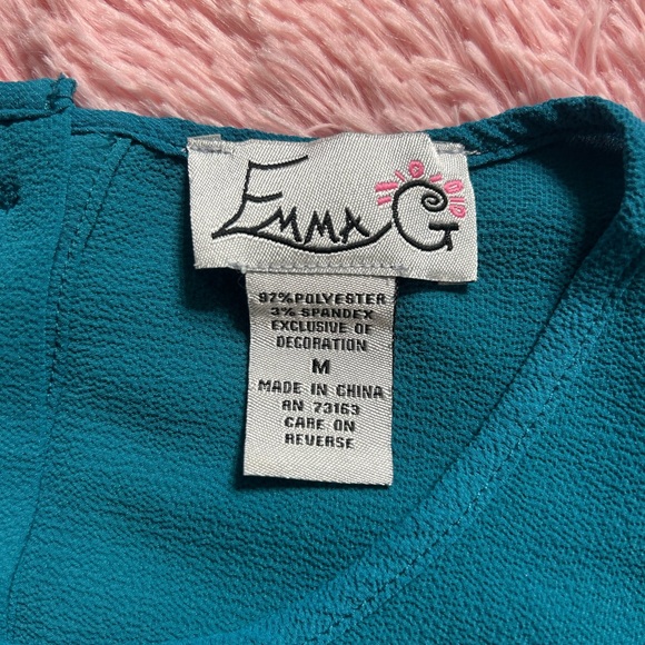 Elegant Teal Blouse with Flared Sleeves - Picture 2 of 4